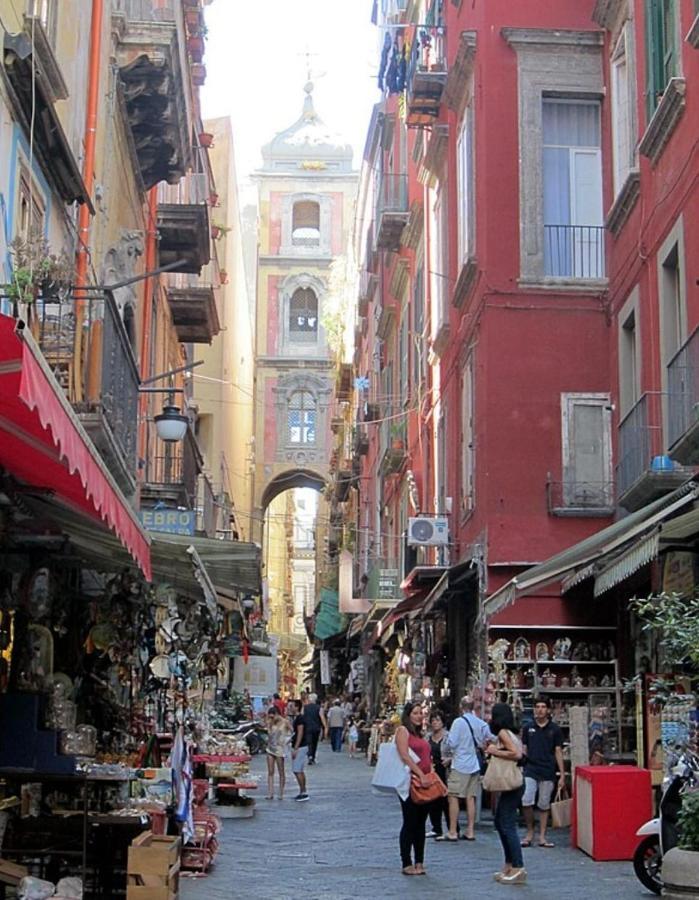 Napoli Centro - Di&Da Guest House Buitenkant foto